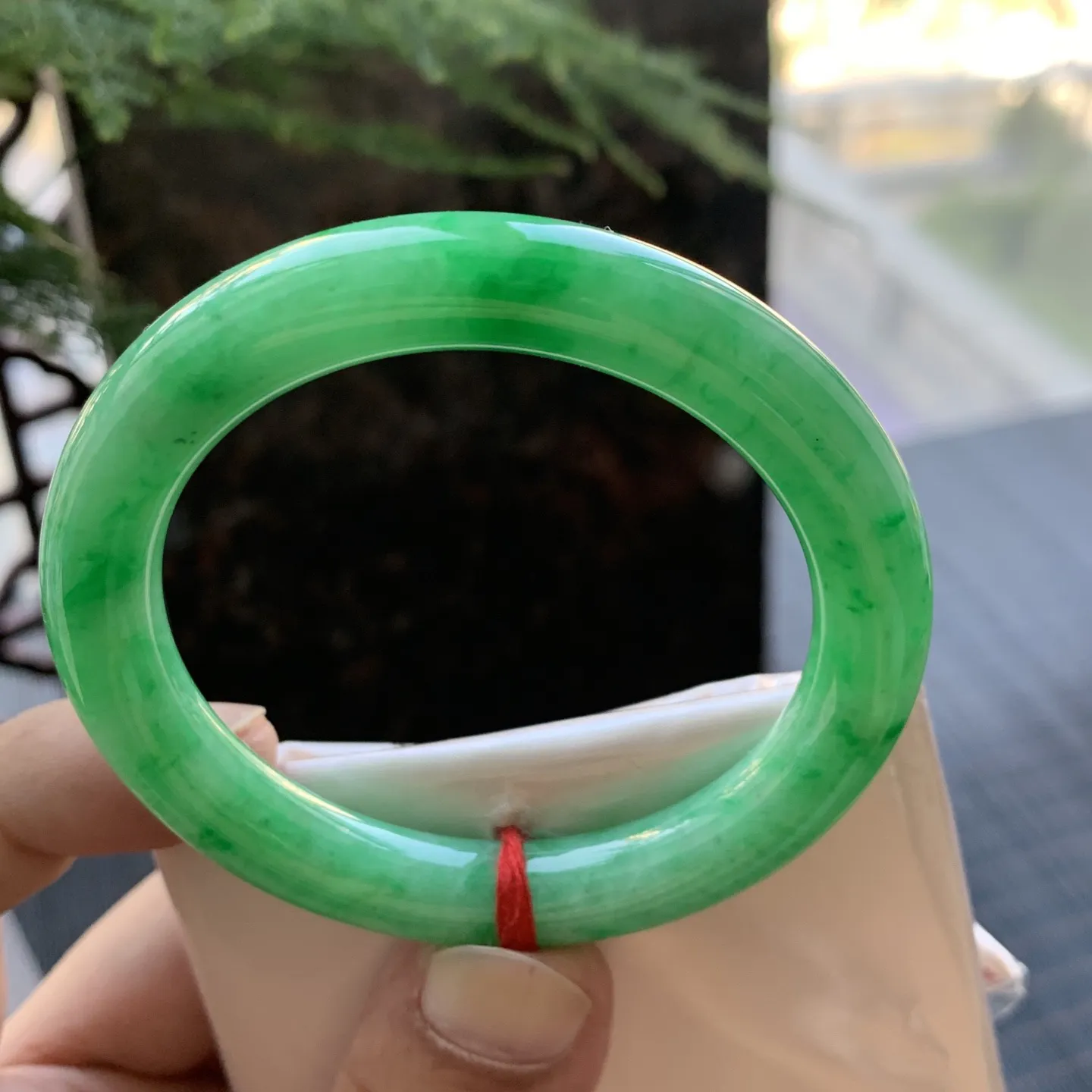 圆条满绿 微细纹 尺寸:52.1/9.2/8.8 满色