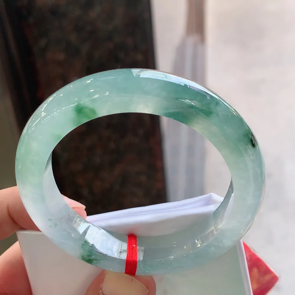 正圈高冰飘花 无瑕 尺寸:54.3/11.5/9.4 花美 种水好