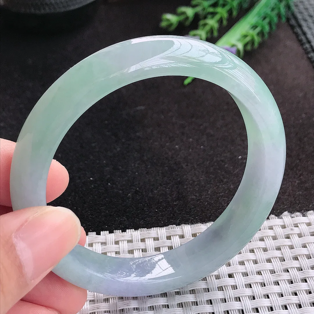 天然A货翡翠58/12.3/8.3老坑冰胶果冻春带彩手镯宽边玉手镯