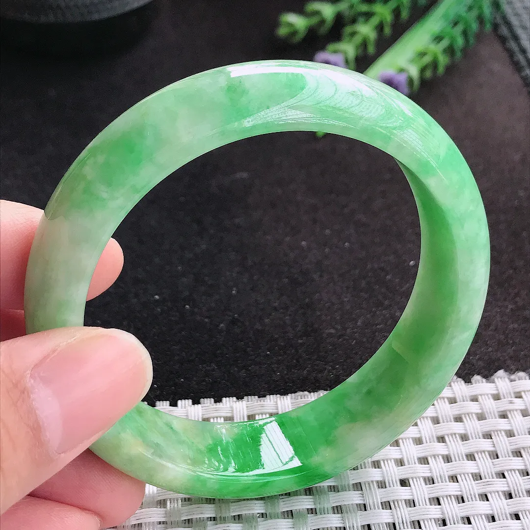 天然A货翡翠57/15.9/7.9老坑精美辣阳绿黄加绿手镯宽边玉手镯