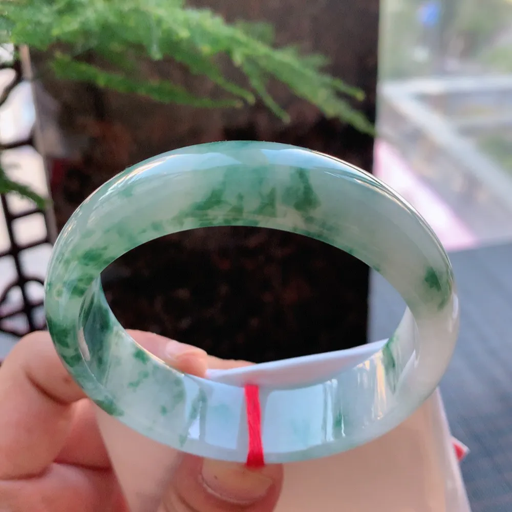 正圈冰飘花 无瑕 尺寸:58.5/17.5/7.8 花美