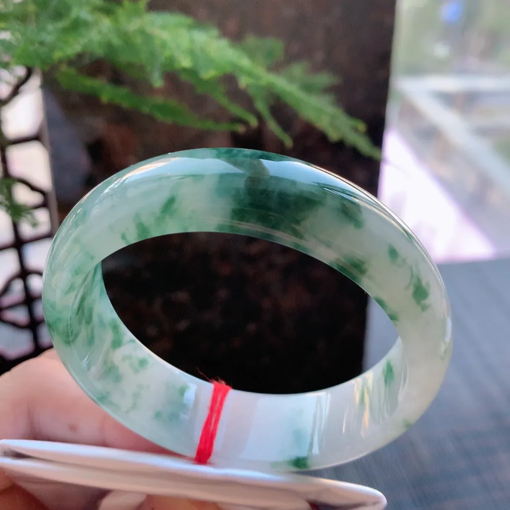 正圈冰飘花 无瑕 尺寸:58.5/17.5/7.8 花美