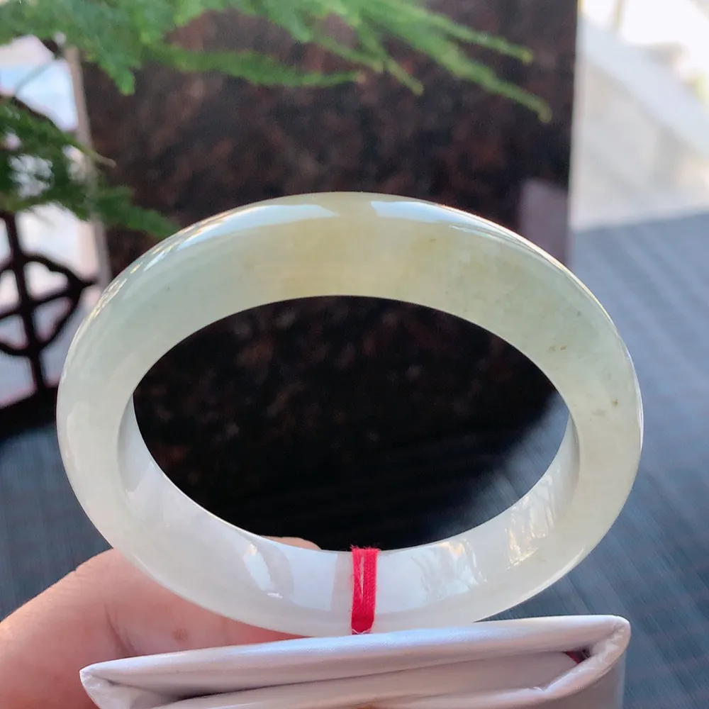 正圈冰黄翡 无瑕 尺寸:55.7/12.2/8 种色兼备🥰🥰