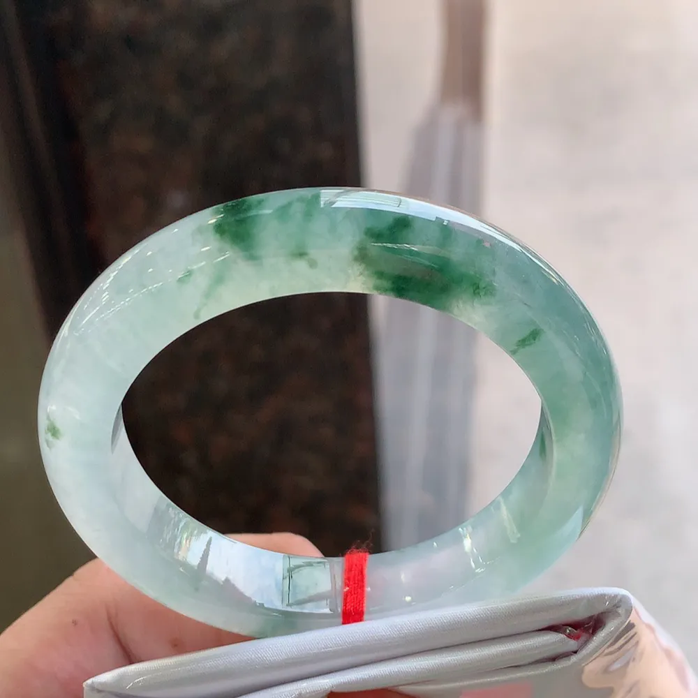 正圈高冰飘花 无瑕 尺寸:54.3/11.5/9.4 花美 种水好