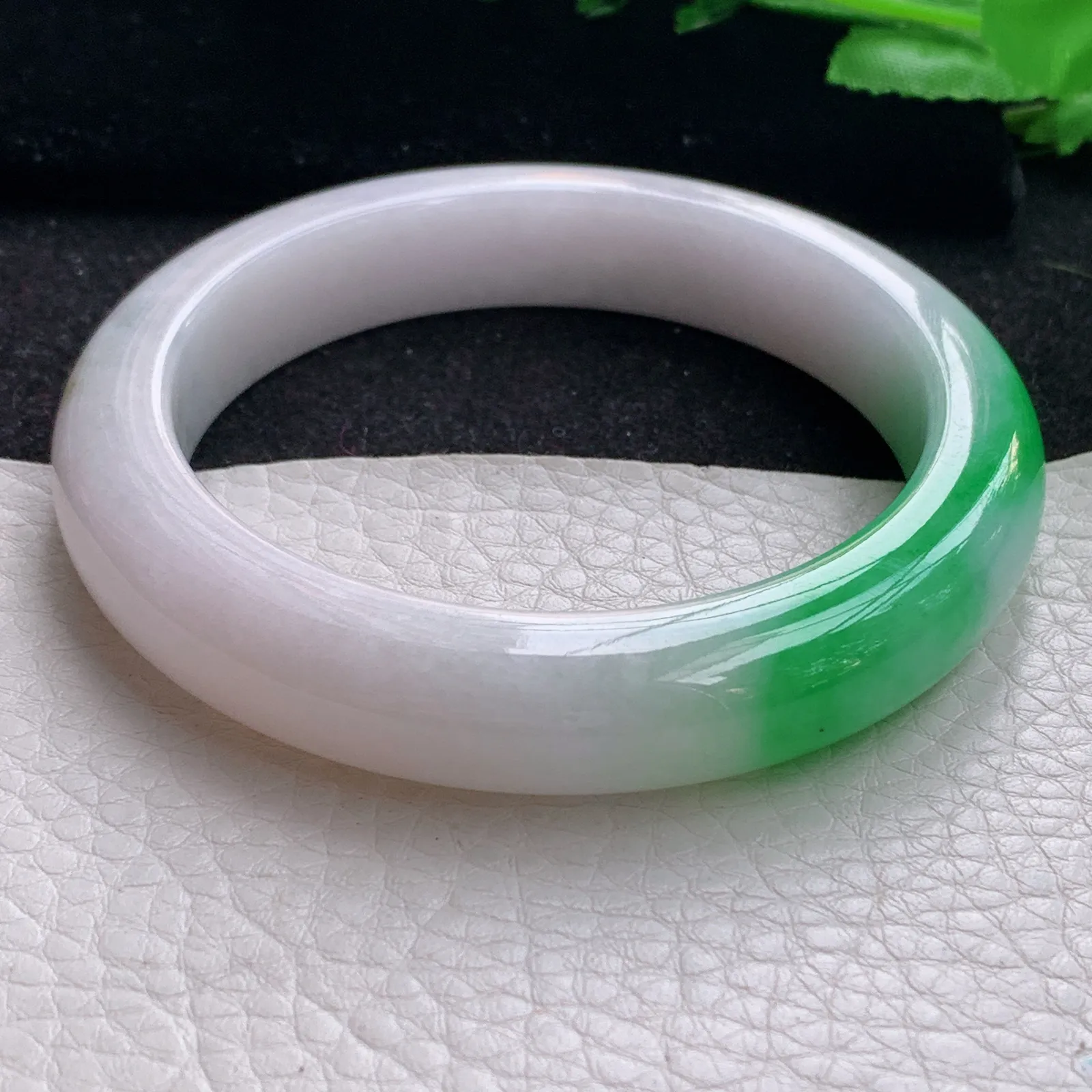 faa自然光59*12.7*9.7平安镯 缅甸翡翠a货玉手阳绿厚装宽边玉手环