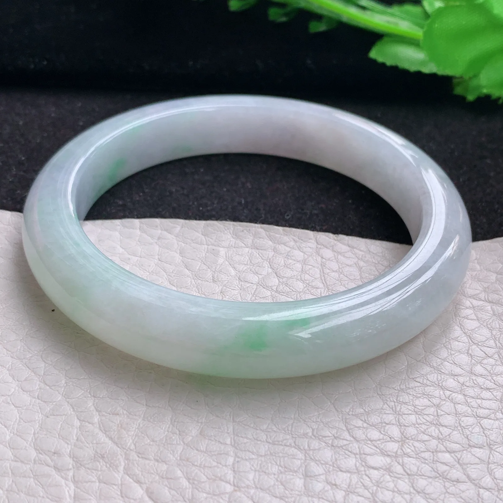 ss大圈口60*11.5*9.3平安镯 缅甸翡翠a货玉手镯大气飘绿玉手环