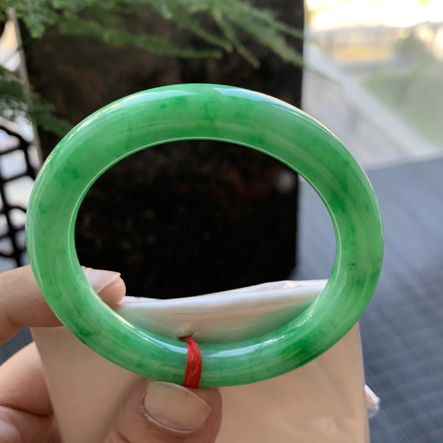 圆条满绿 微细纹 尺寸:52.1/9.2/8.8 满色