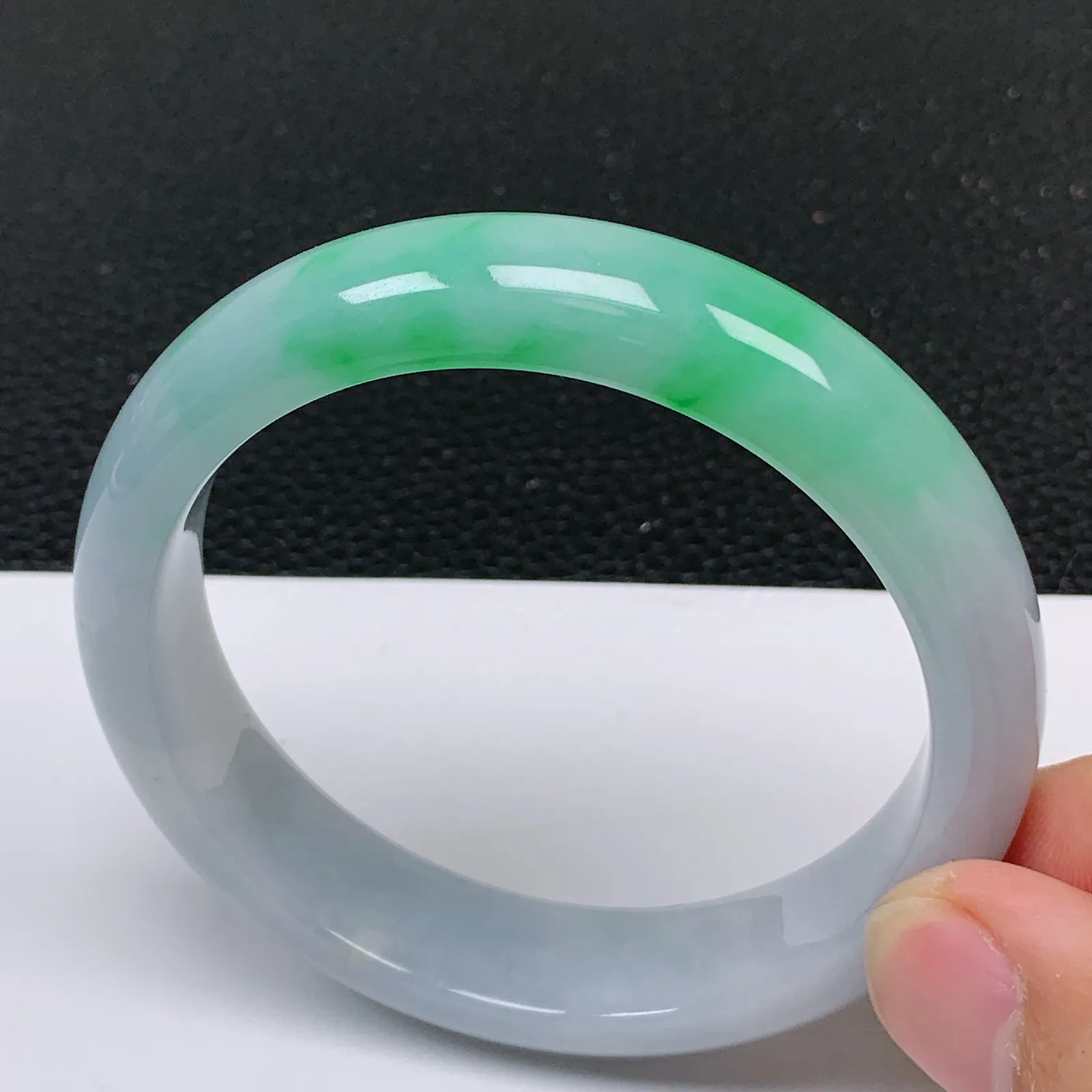 54圈口 天然翡翠A货老坑冰润春彩飘阳绿正圈手镯