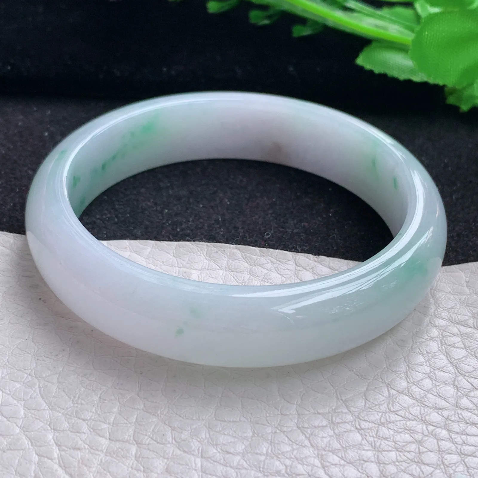 yh自然光56.5*13.3*7.2平安镯 缅甸翡翠a货玉手镯冰飘花宽边玉手环