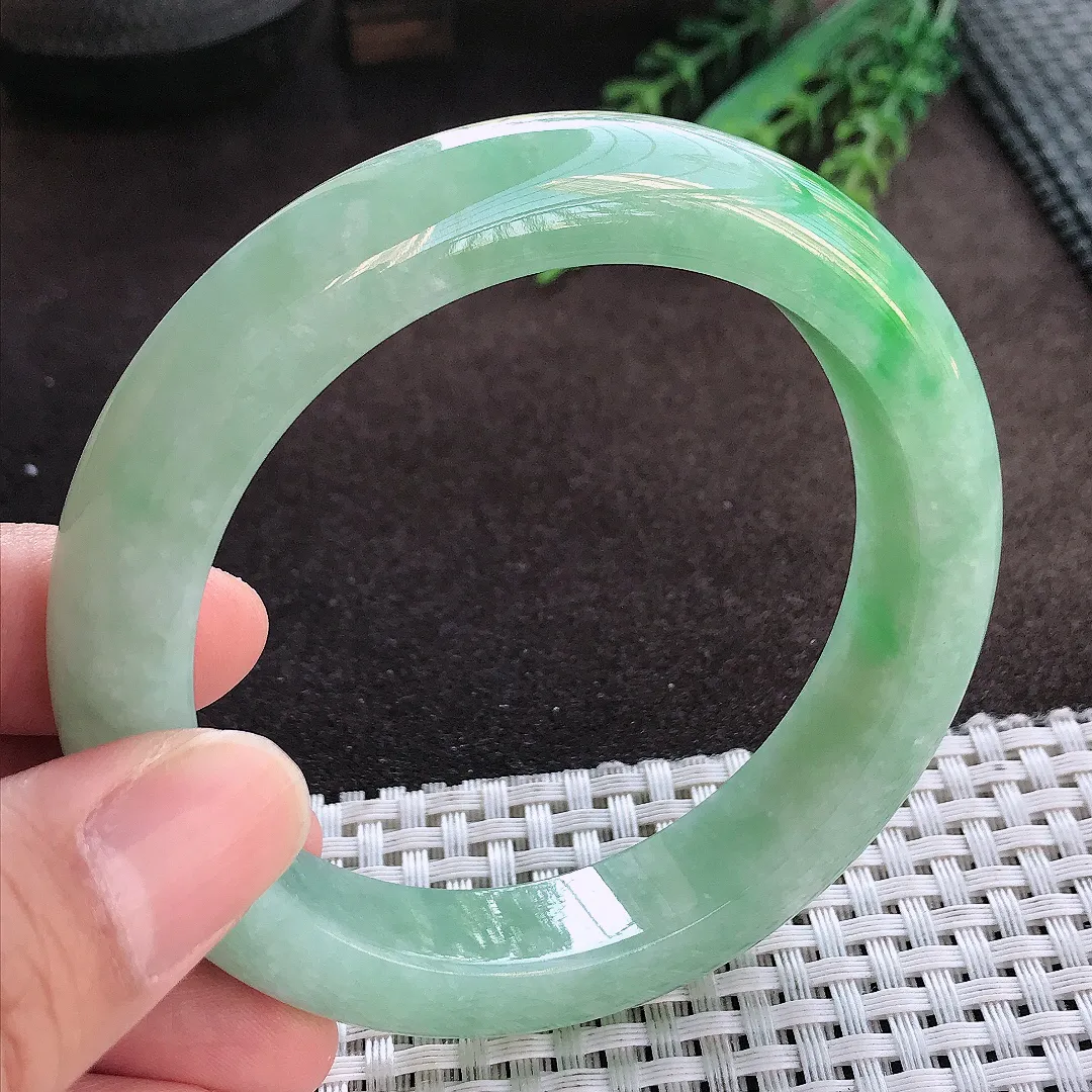 天然A货翡翠59.5/12.6/9.5老坑精美温润满绿手镯宽边玉手镯