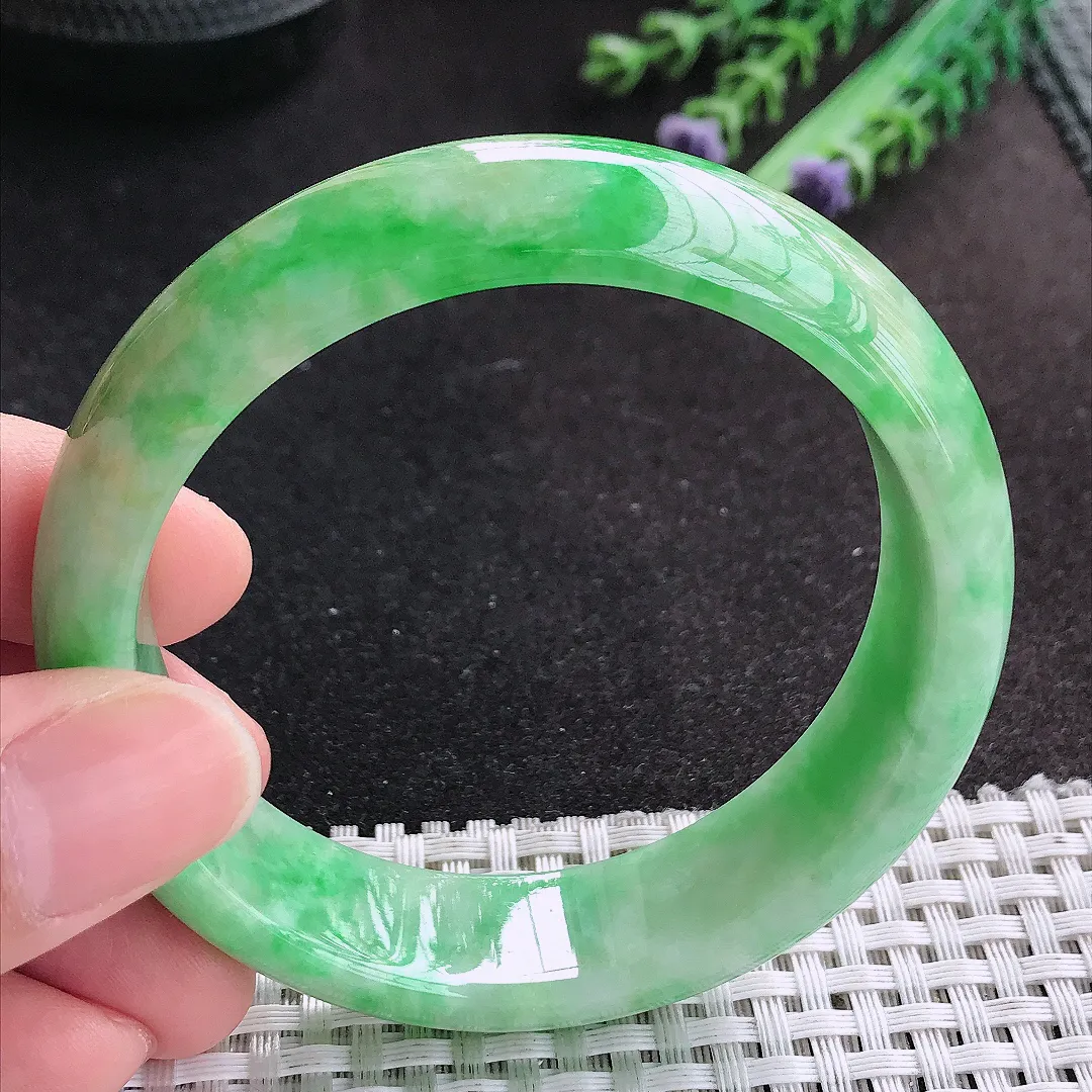 天然A货翡翠57/15.9/7.9老坑精美辣阳绿黄加绿手镯宽边玉手镯