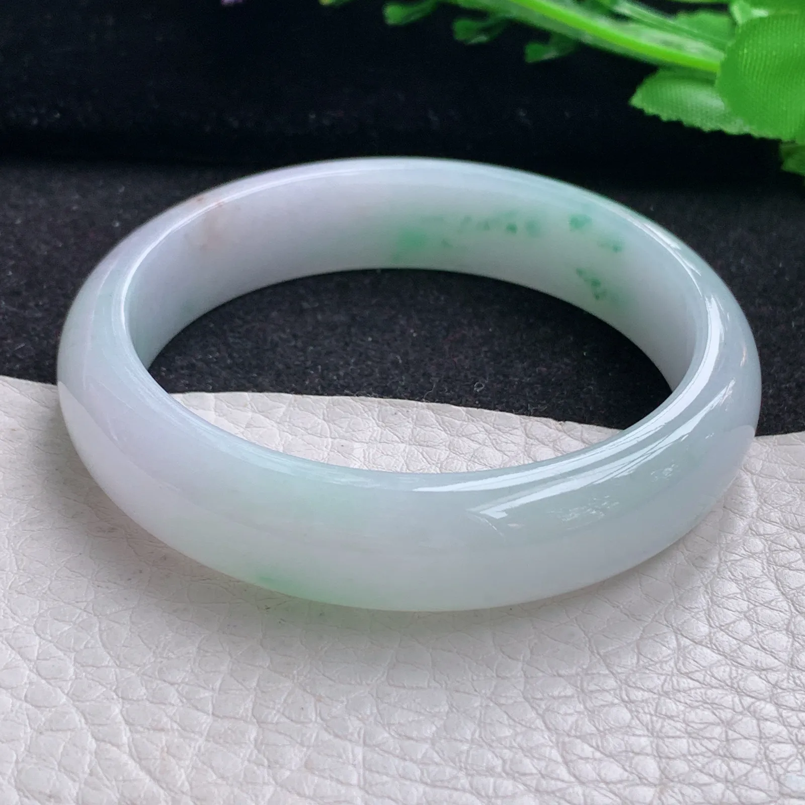 yh自然光56.5*13.3*7.2平安镯 缅甸翡翠a货玉手镯冰飘花宽边玉手环