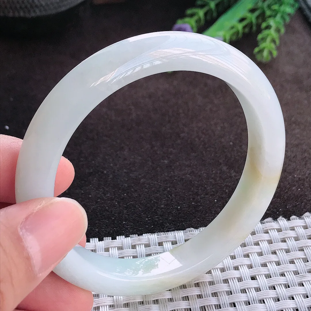 天然A货翡翠57/10.3/8.2老坑冰润特色飘黄翡手镯宽边玉手镯