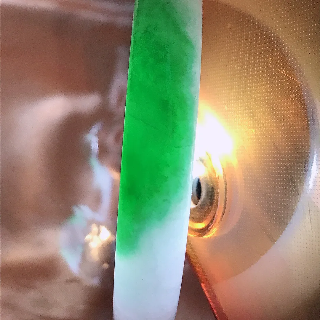 天然A货翡翠53.5/9.7老坑精美飘阳绿圆条手镯玉手镯