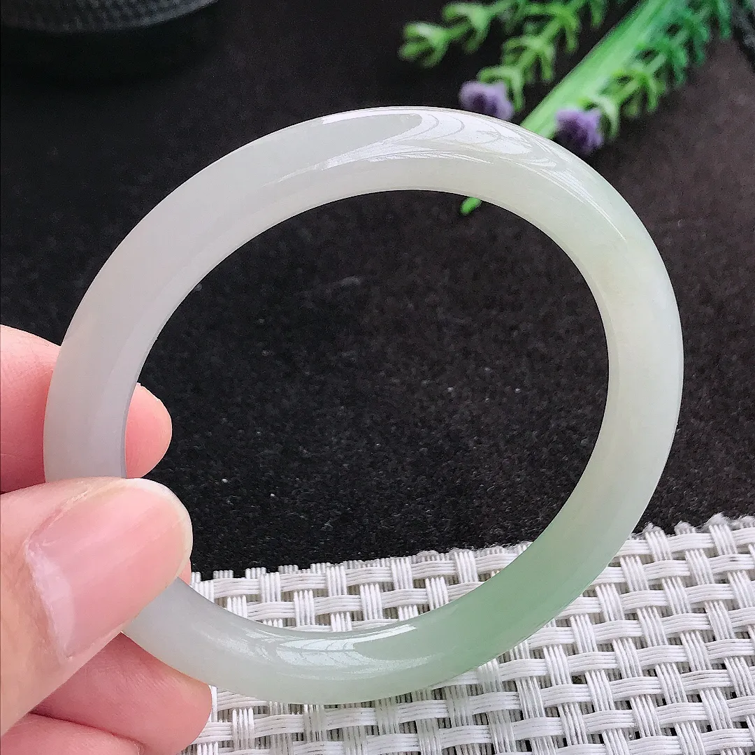 天然A货翡翠53.8/8老坑冰胶水灵冰晴圆条手镯叮当玉手镯