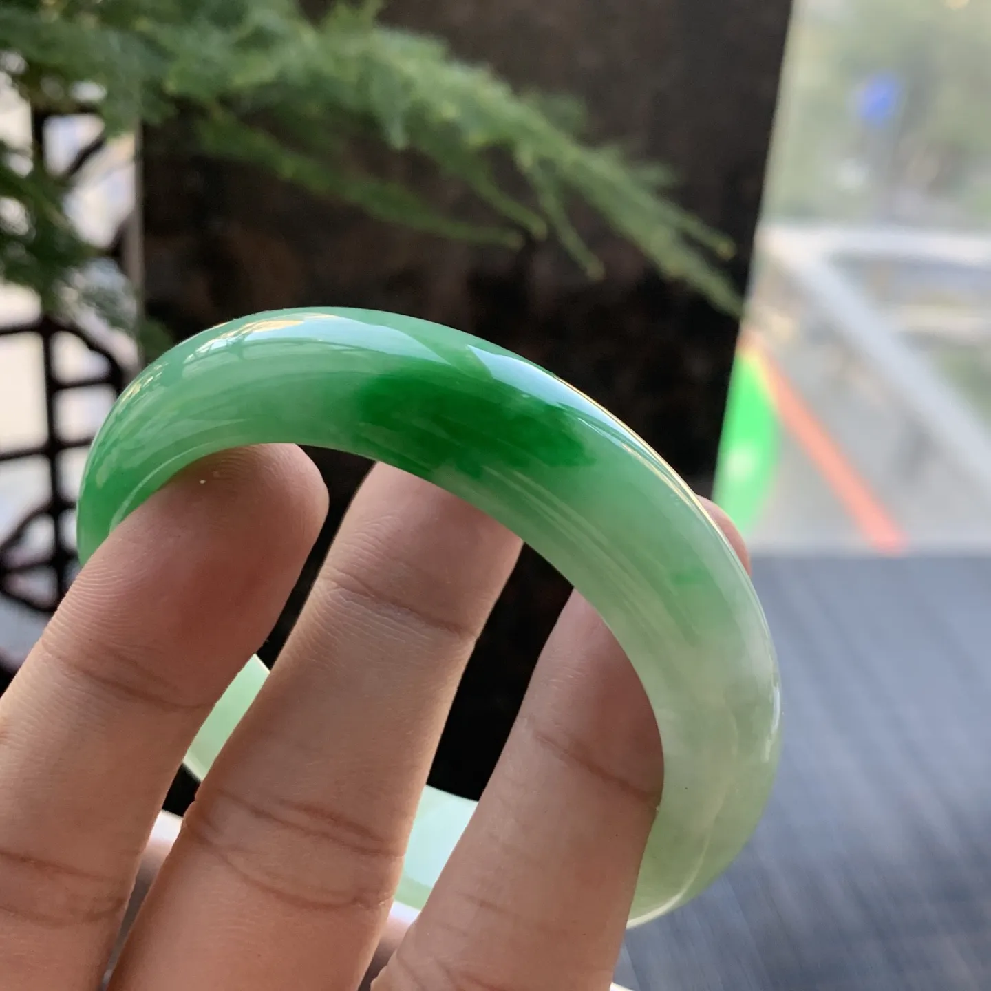 正圈冰糯辣绿 微细纹 尺寸:51.6/12.8/8.1 色辣