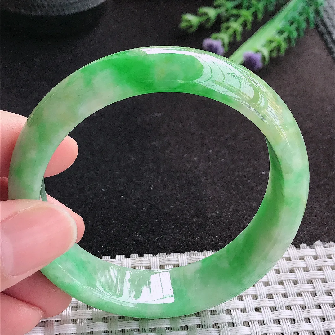 天然A货翡翠57/15.9/7.9老坑精美辣阳绿黄加绿手镯宽边玉手镯