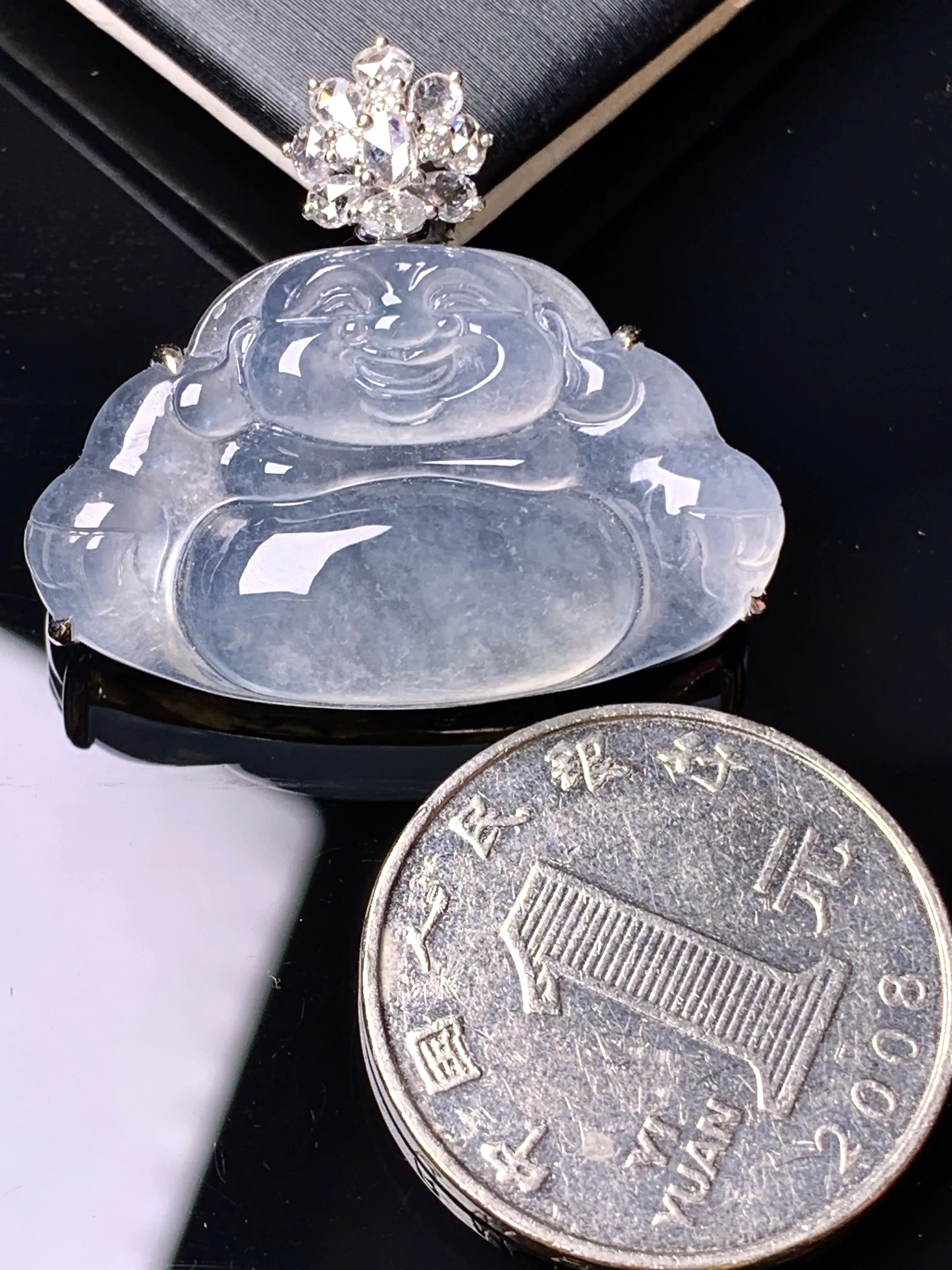 18k金钻镶嵌冰种佛公吊坠 玉质细腻 色泽艳丽清新 整体尺寸28.3*32.2*6.8