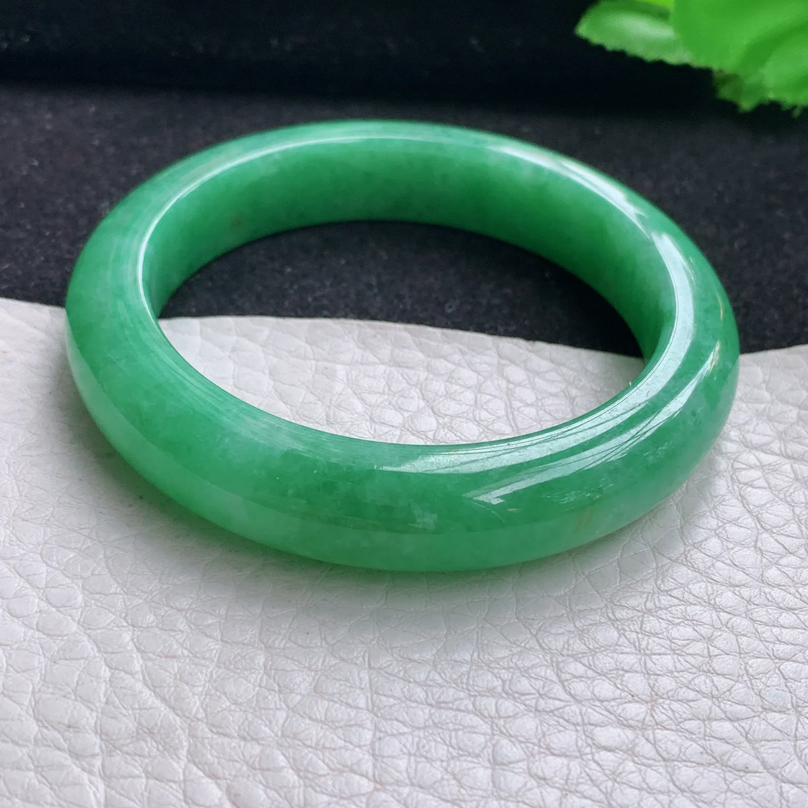 yh自然光53*11.6*8.8平安镯 缅甸翡翠a货玉手镯满绿宽边玉手环