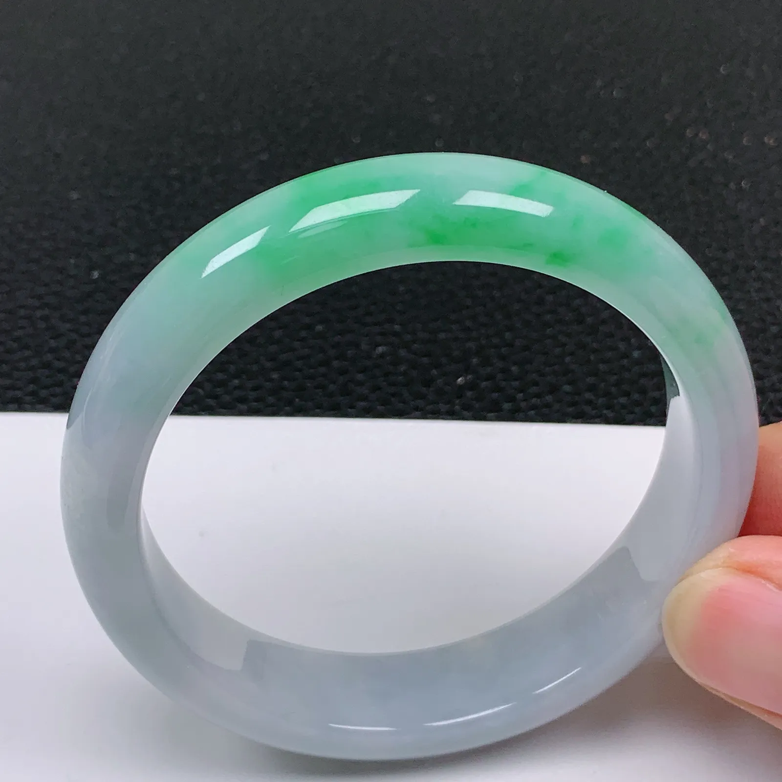 54圈口 天然翡翠A货老坑冰润春彩飘阳绿正圈手镯