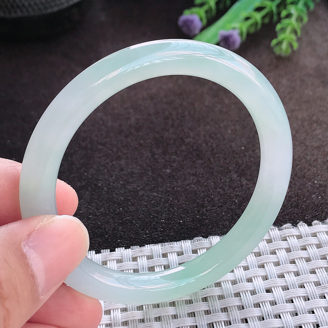 天然A货翡翠51.5/7/7.6老坑冰透果冻胶冰晴圆条手镯细条手镯玉手环