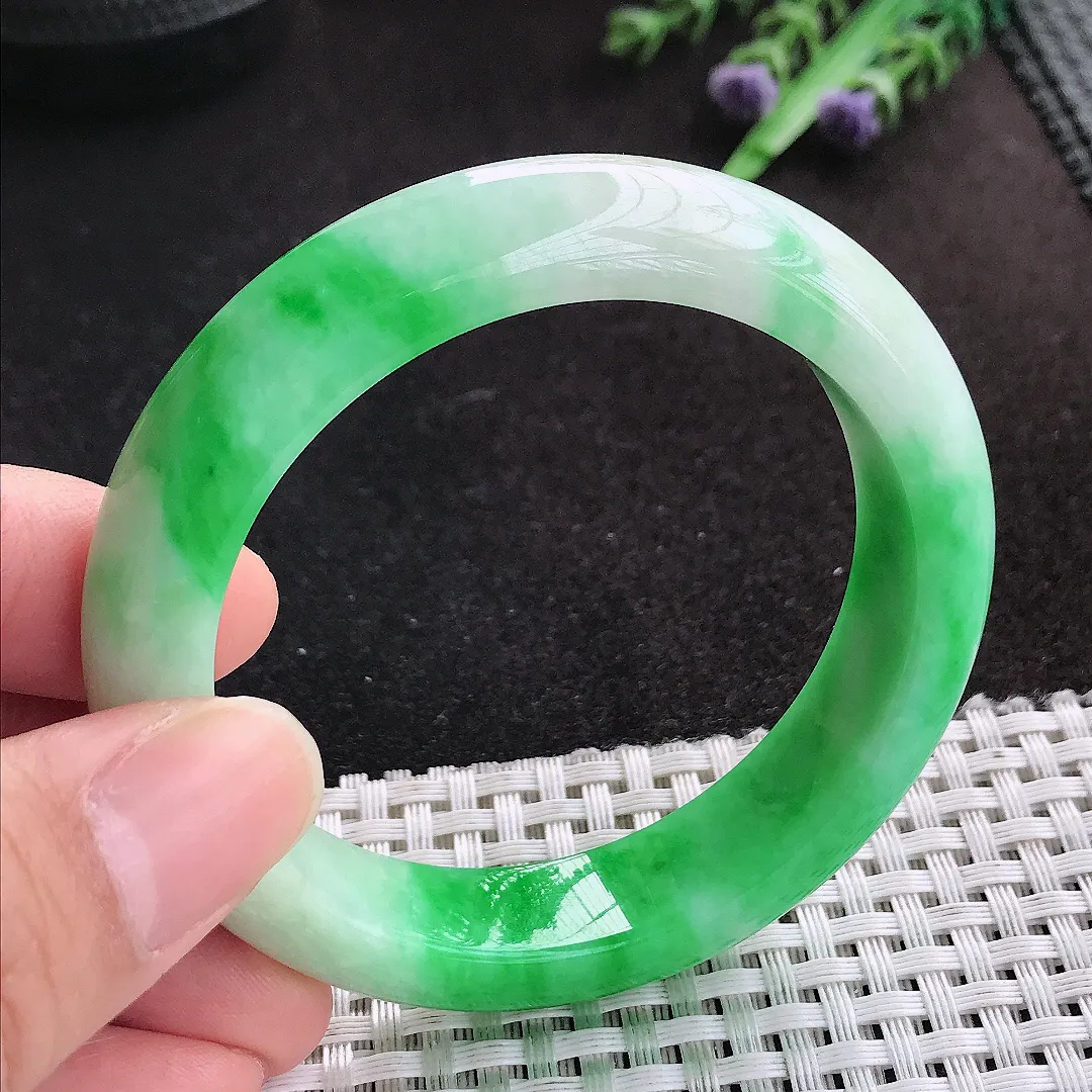 天然A货翡翠53.5/12.8/8.8老坑精美辣阳绿手镯宽边玉手镯