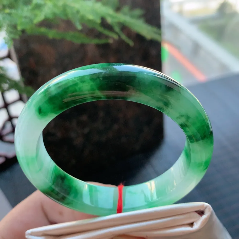 正圈冰绿花 无瑕 尺寸:54.1/12.9/8.5 色好