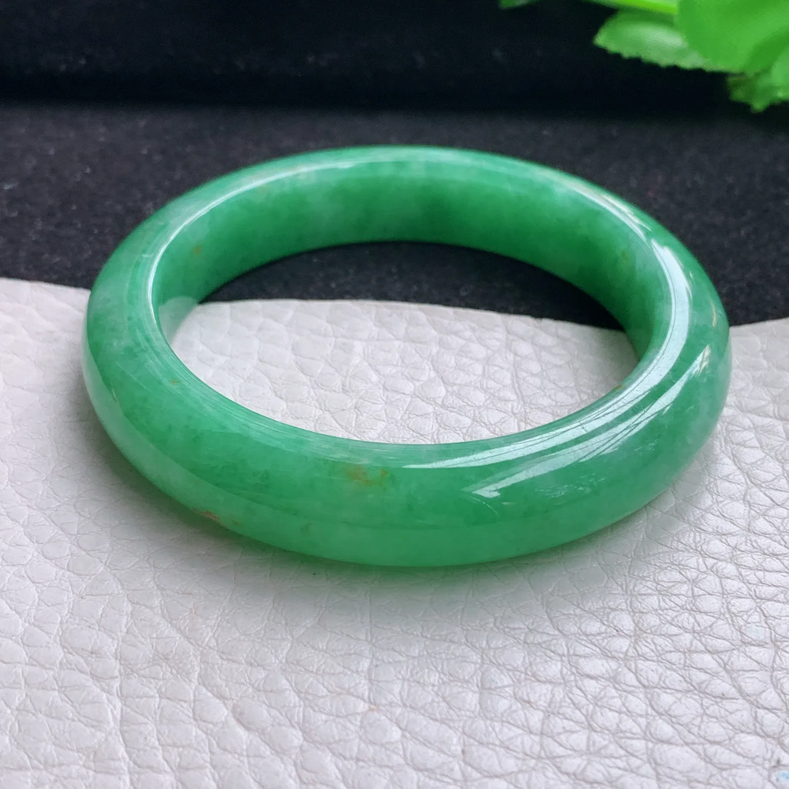 yh自然光53*11.6*8.8平安镯 缅甸翡翠a货玉手镯满绿宽边玉手环