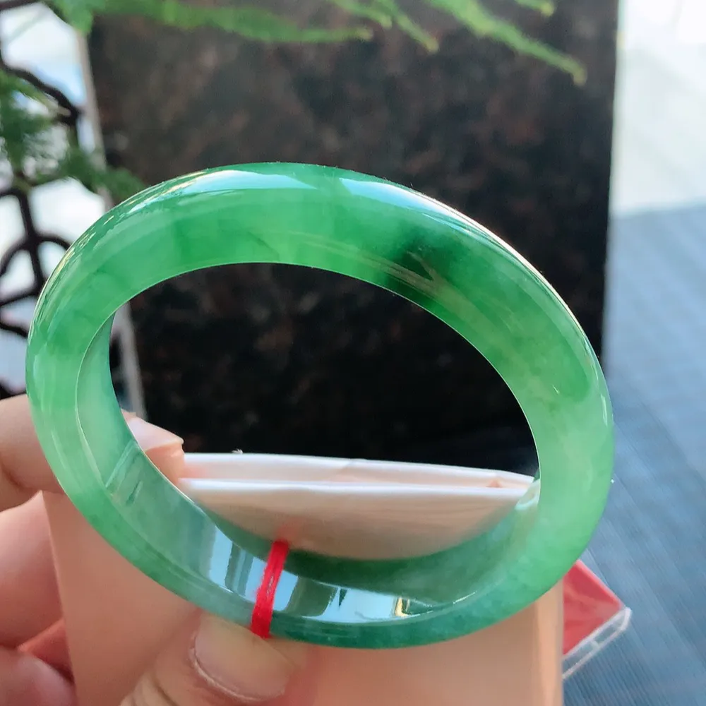 正圈高冰辣绿 无瑕 尺寸:57.1/12.8/8.2 种色兼备🥰🥰