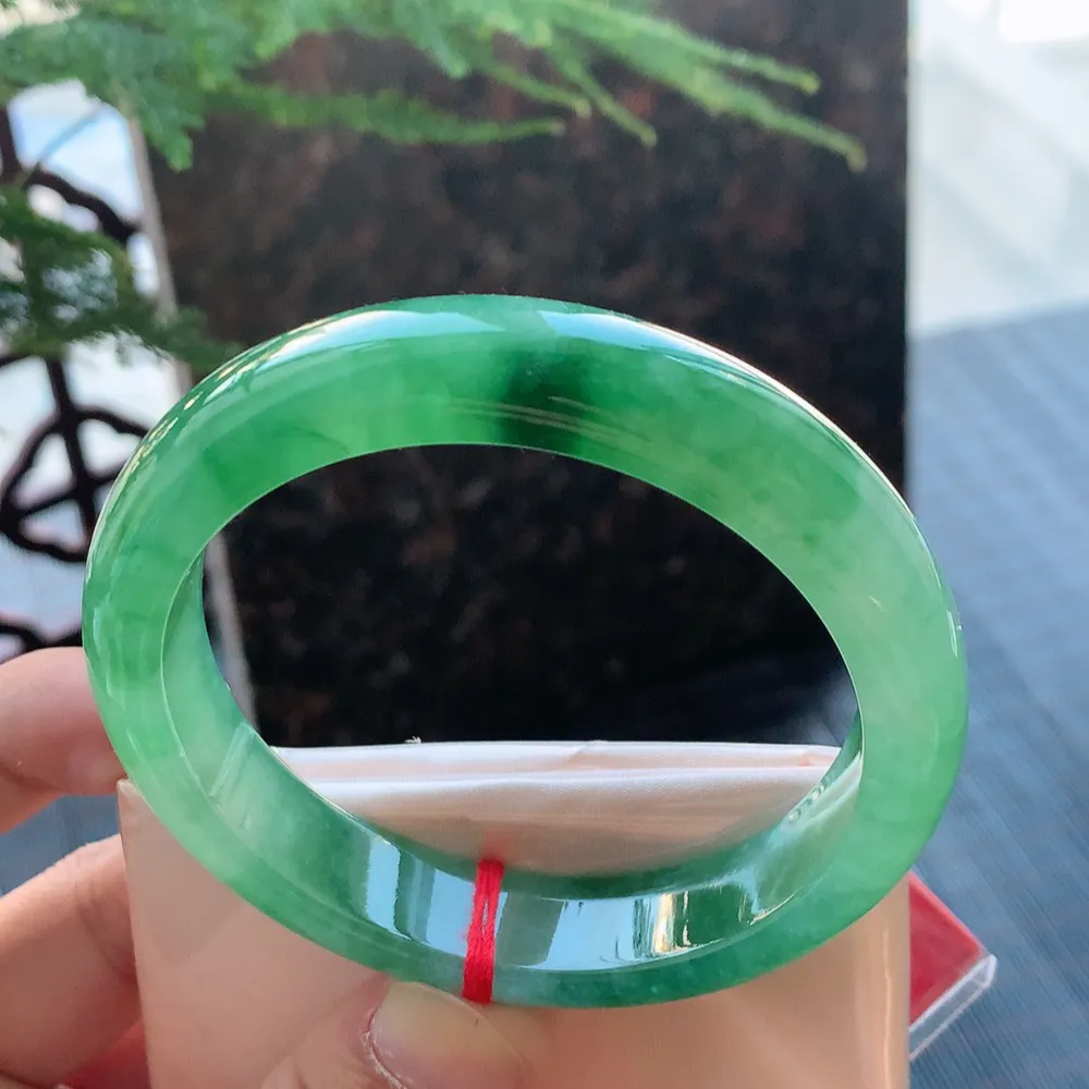 正圈高冰辣绿 无瑕 尺寸:57.1/12.8/8.2 种色兼备🥰🥰