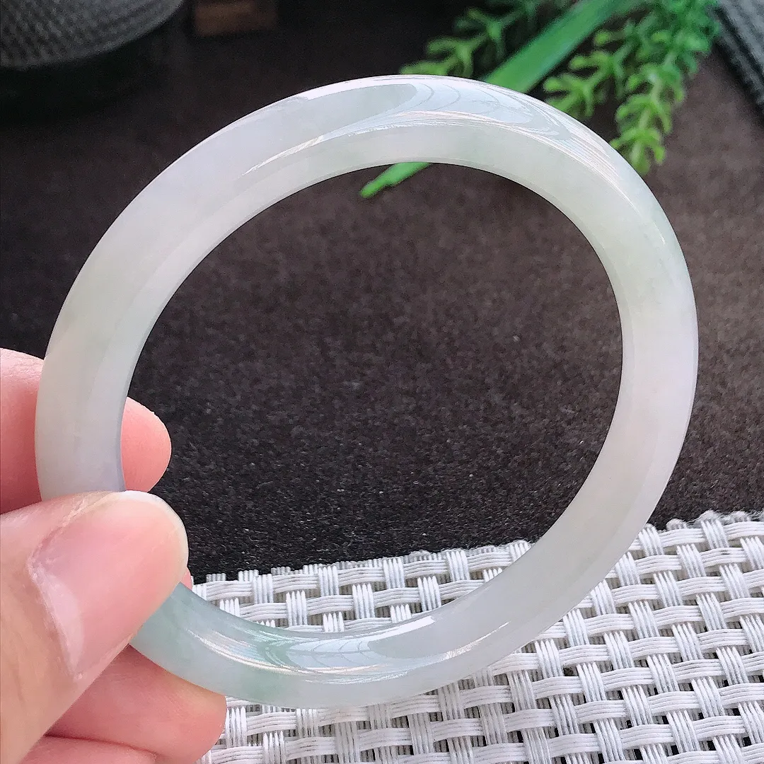 天然A货翡翠56/8.6/8老坑冰胶果冻圆条手镯玉手镯