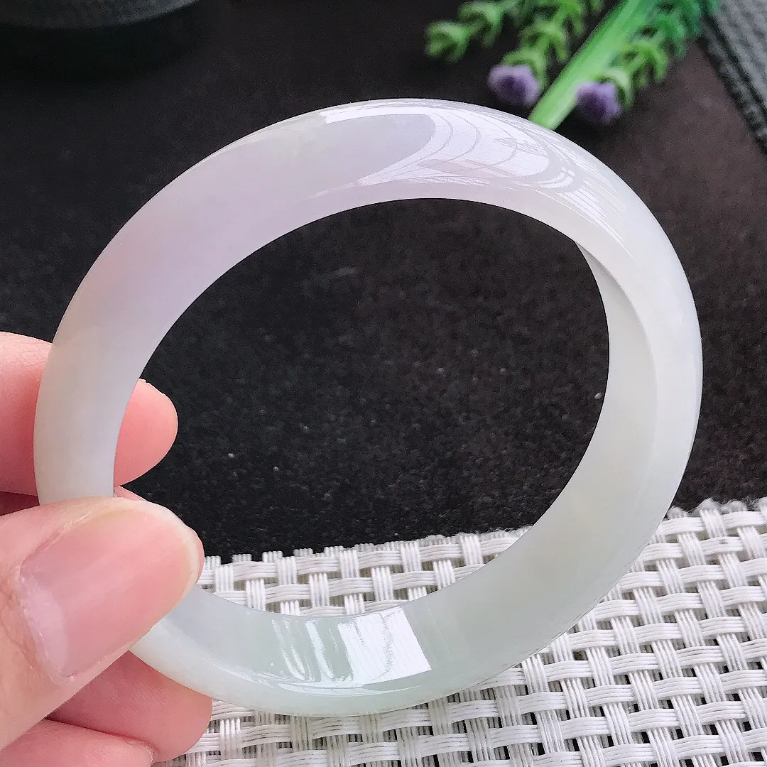 天然A货翡翠58.5/14.3/7.6老坑冰纯起胶月光白手镯宽边玉手镯