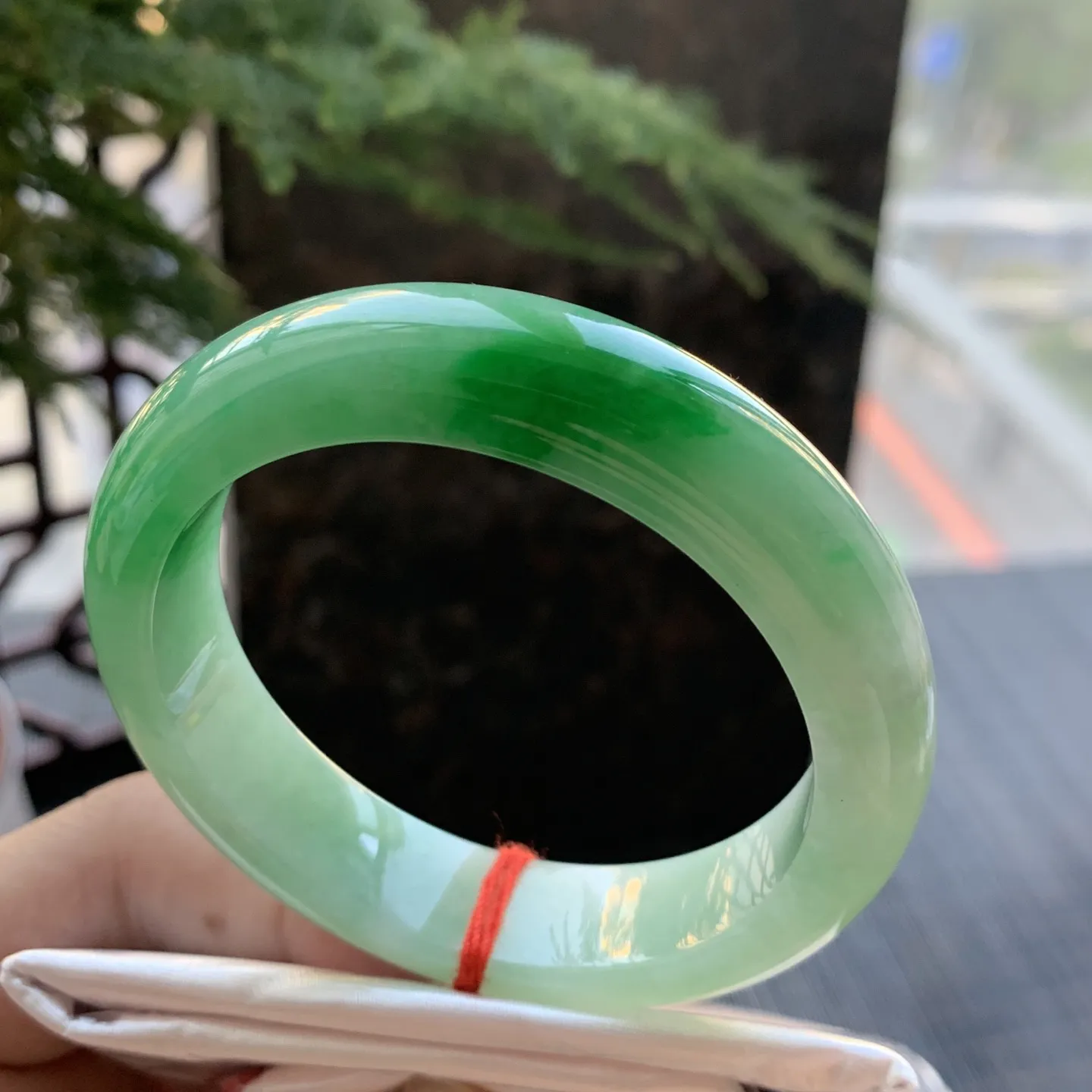 正圈冰糯辣绿 微细纹 尺寸:51.6/12.8/8.1 色辣