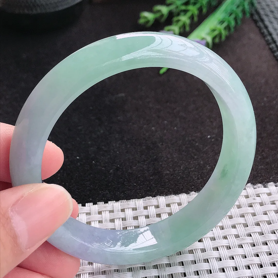 天然A货翡翠58/12.3/8.3老坑冰胶果冻春带彩手镯宽边玉手镯