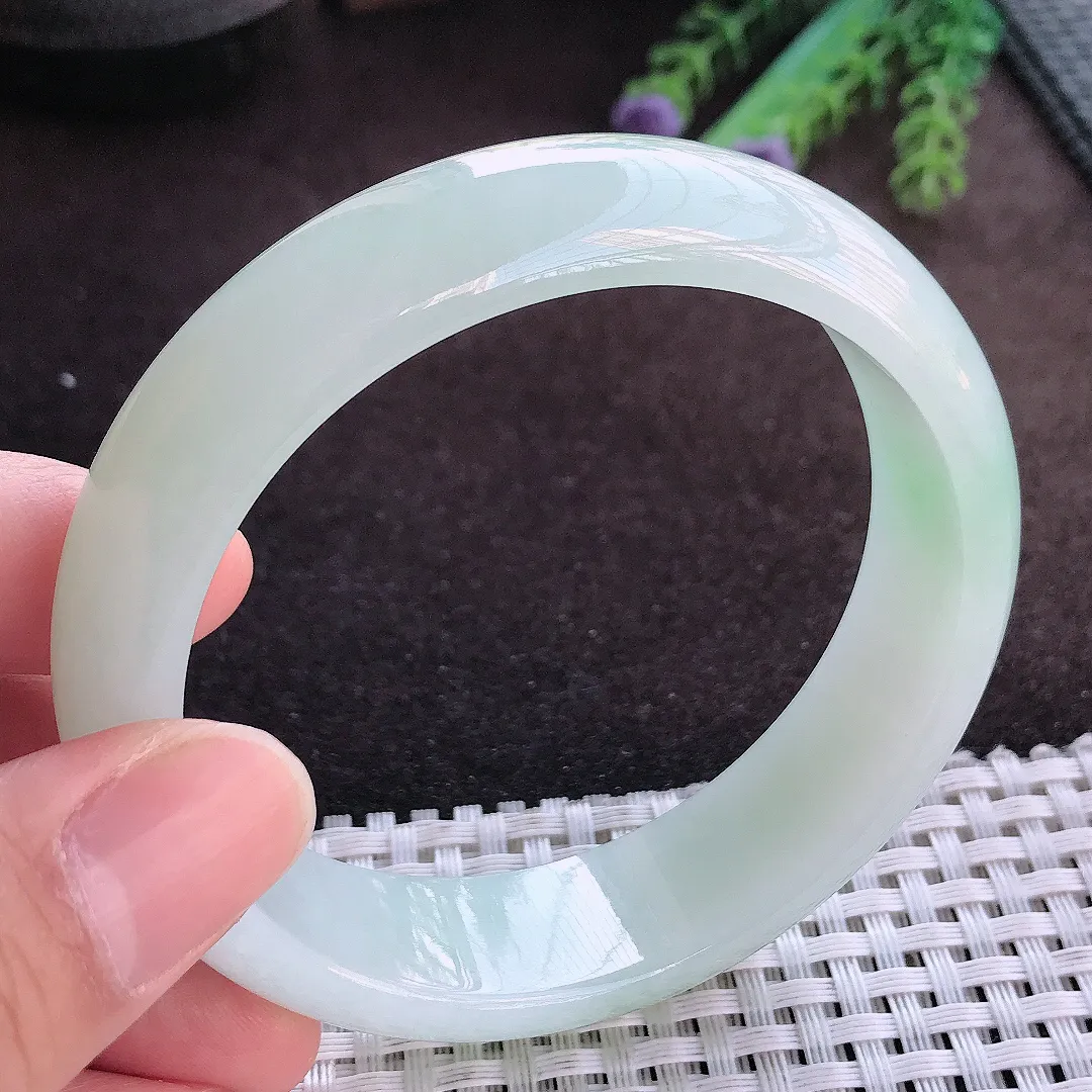 天然A货翡翠59.5/16.2/8老坑秀气冰胶冰晴绿轮胎手镯宽边玉手镯