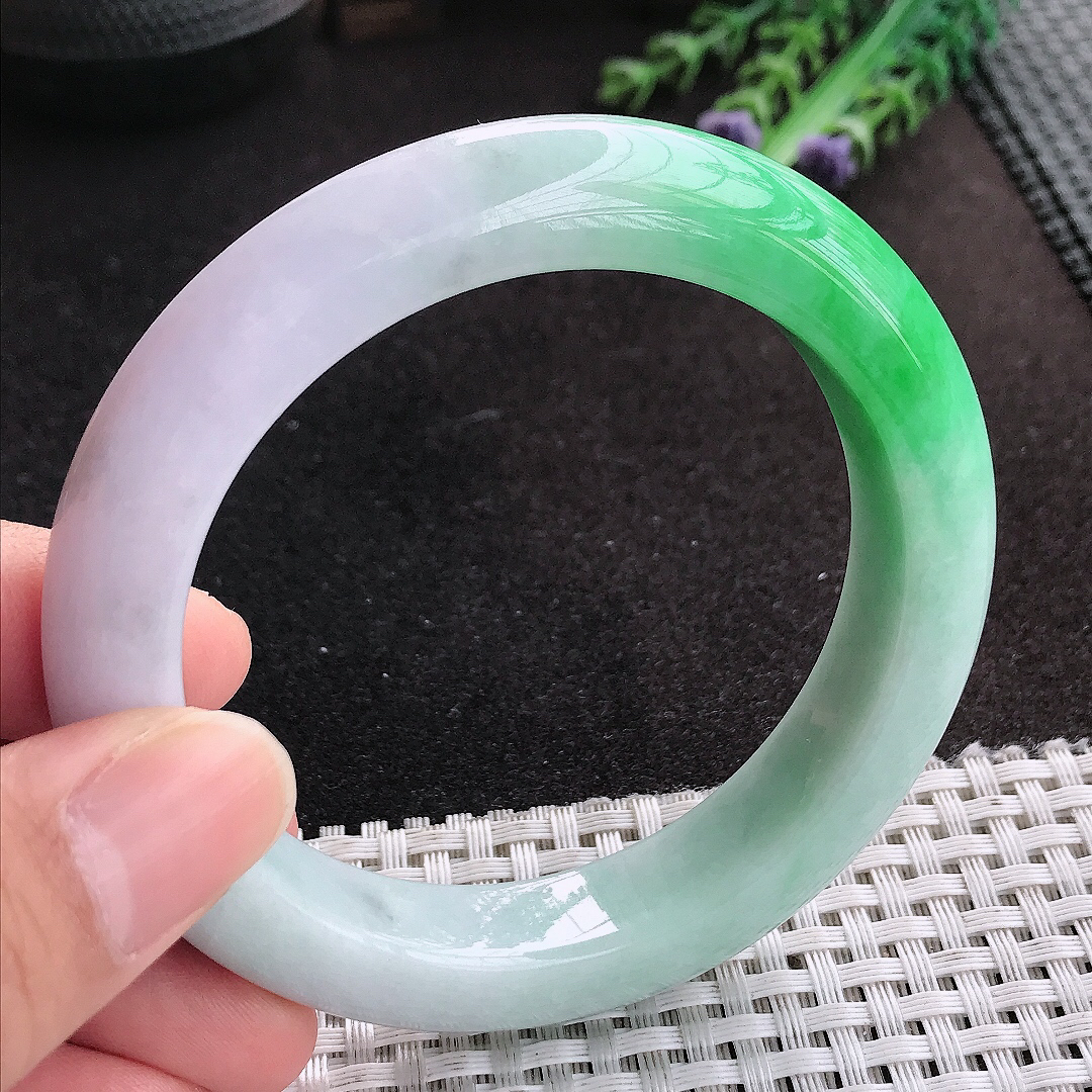 天然A货翡翠58/12.5/10.2老坑精美温润飘阳绿手镯宽边玉手镯