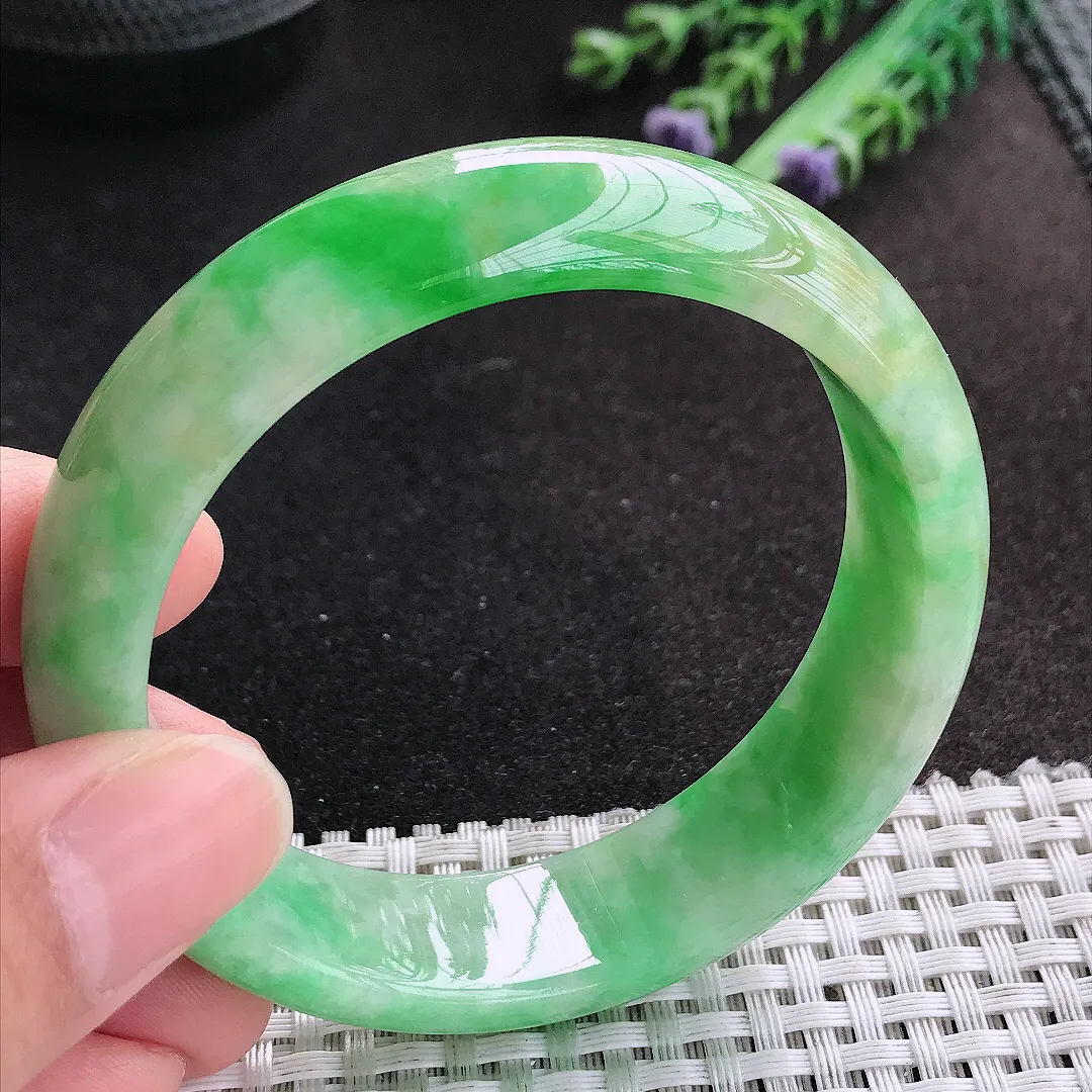 天然A货翡翠57/15.9/7.9老坑精美辣阳绿黄加绿手镯宽边玉手镯