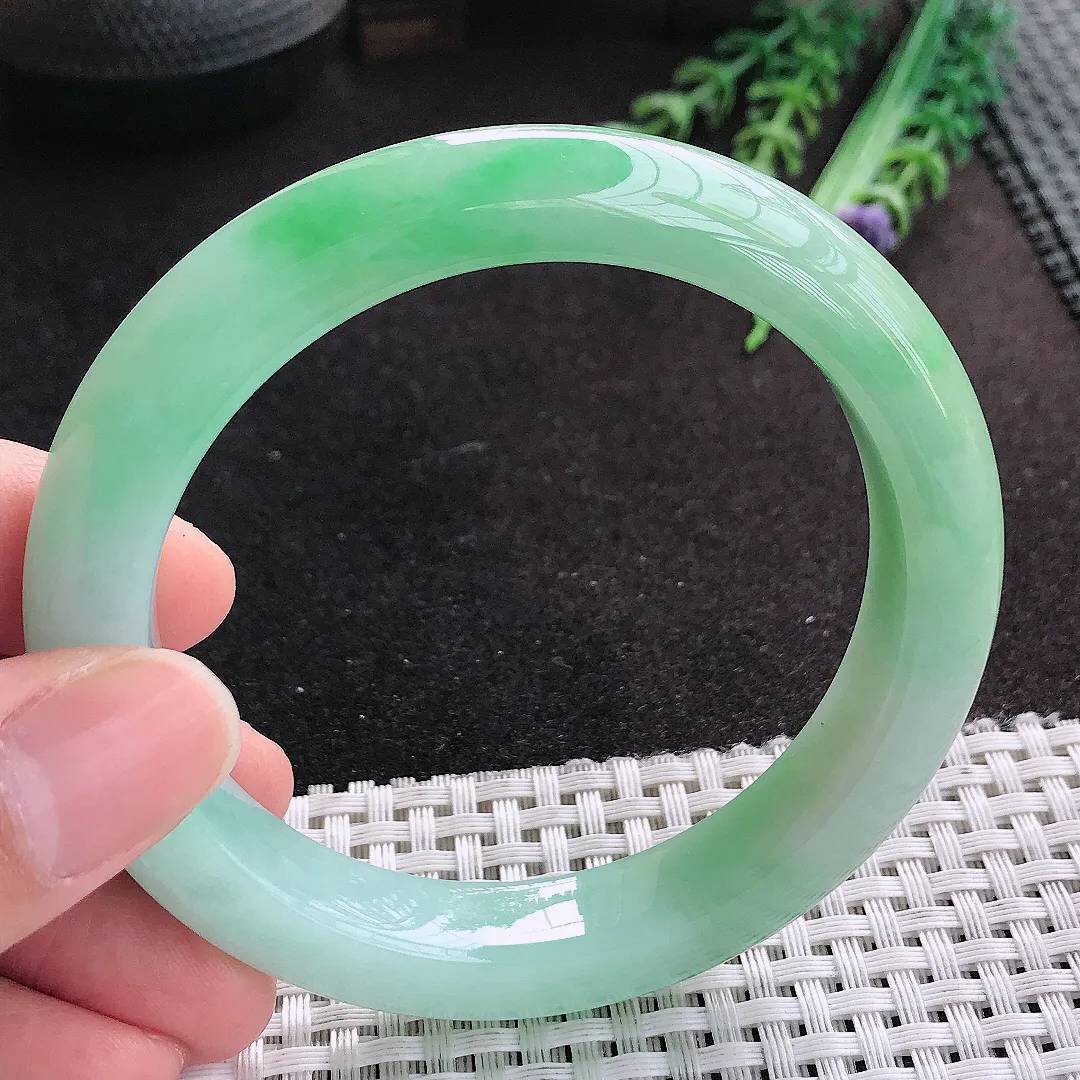 天然A货翡翠59/11.6/9.6老坑冰润起胶飘绿手镯宽边玉手镯