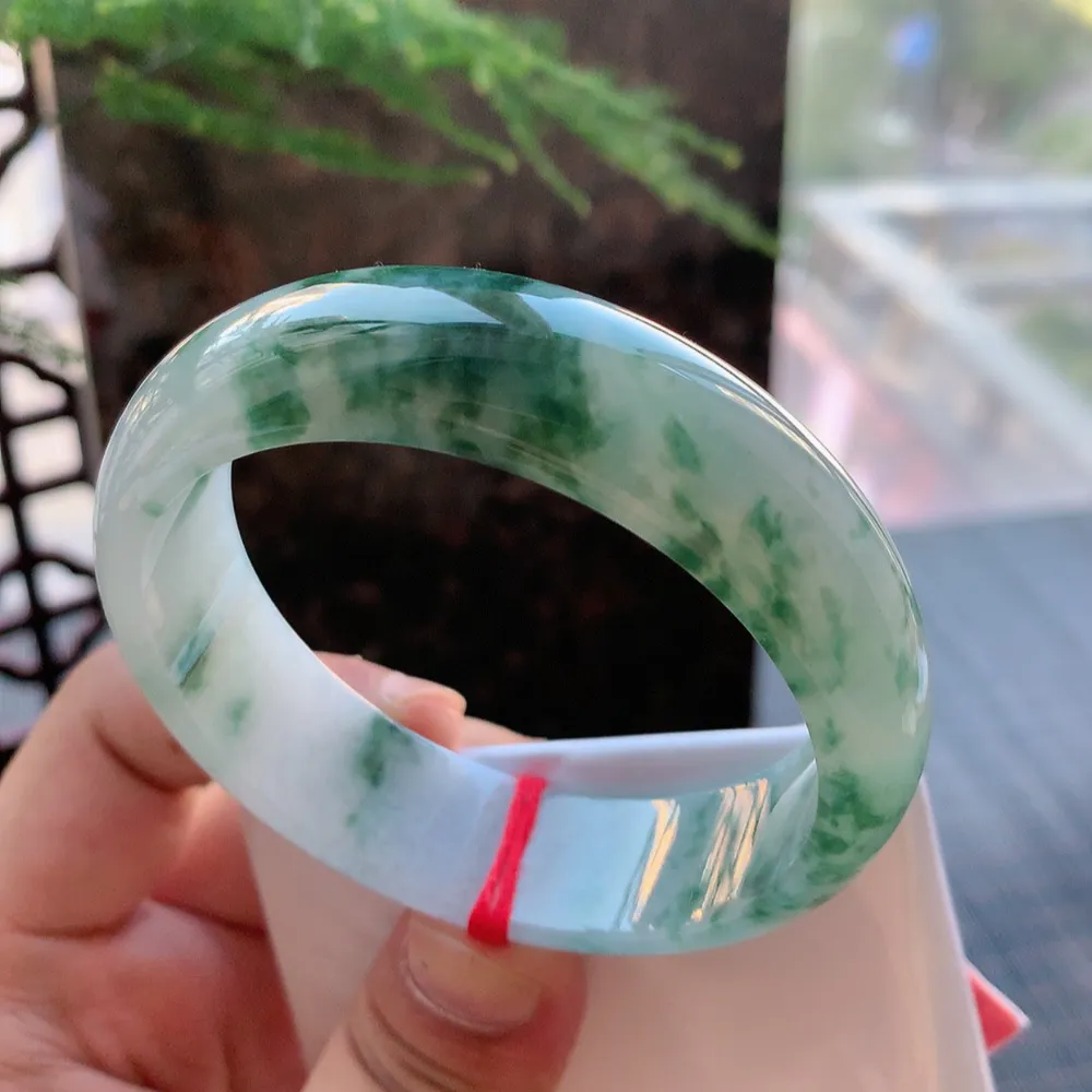 正圈冰飘花 无瑕 尺寸:58.5/17.5/7.8 花美