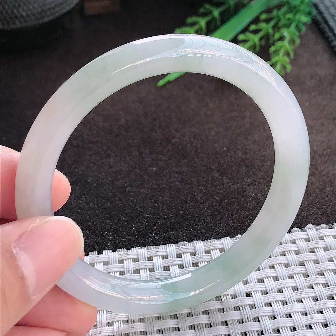 天然A货翡翠56/8.6/8老坑冰胶果冻圆条手镯玉手镯