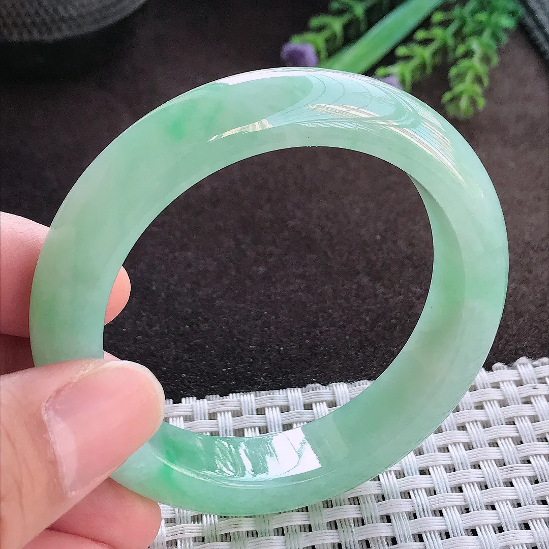 天然A货翡翠52.5/12.6/8.9老坑冰胶水灵冰晴绿手镯宽边玉手镯