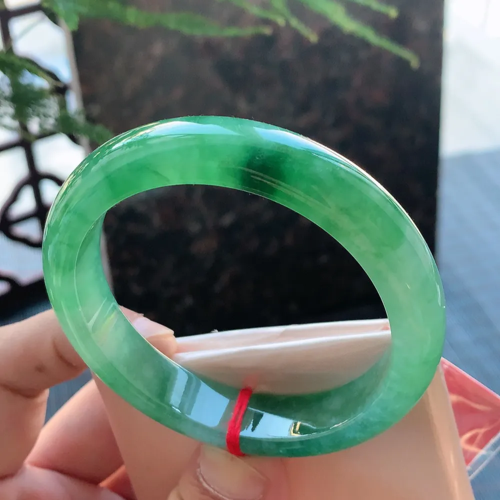 正圈高冰辣绿 无瑕 尺寸:57.1/12.8/8.2 种色兼备🥰🥰