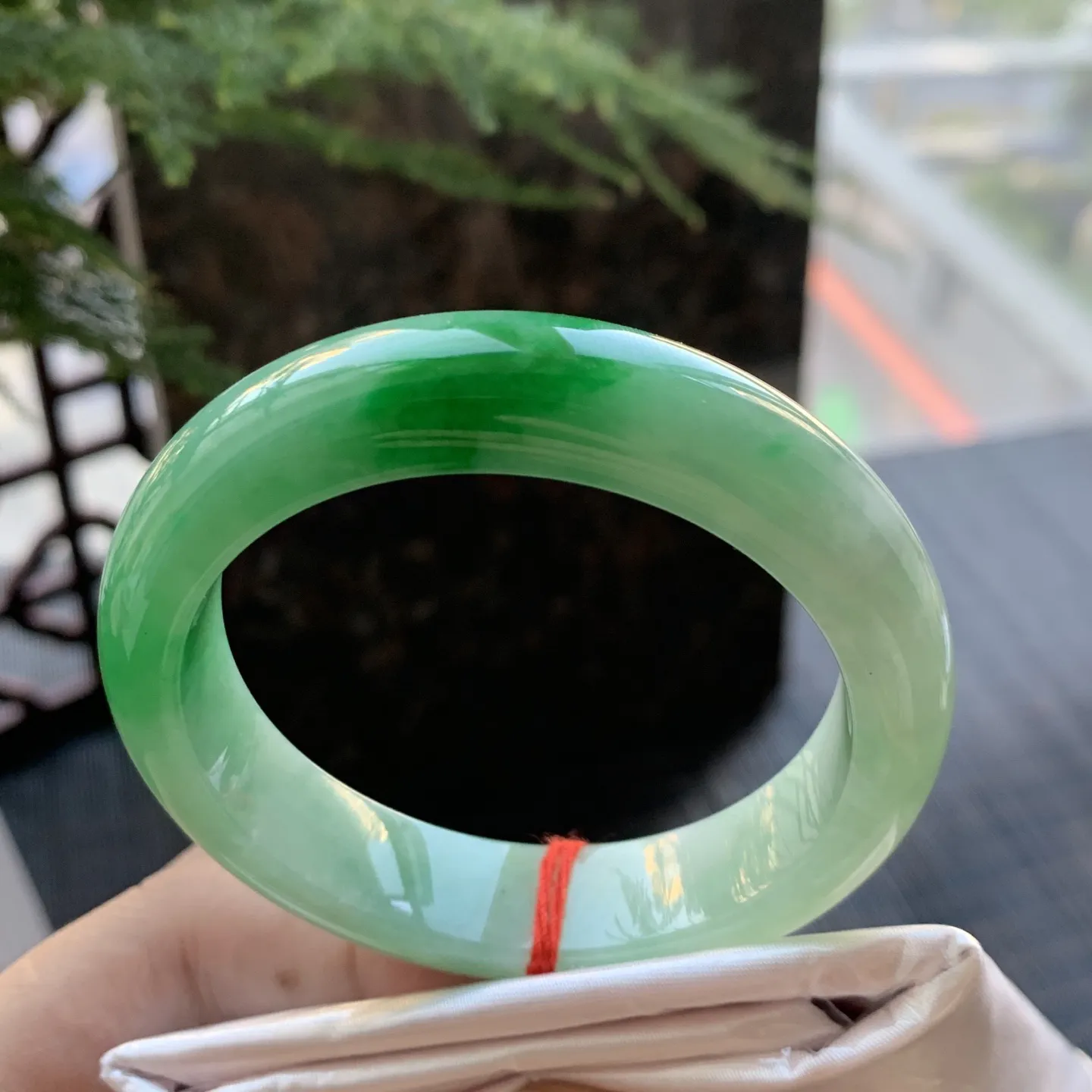 正圈冰糯辣绿 微细纹 尺寸:51.6/12.8/8.1 色辣