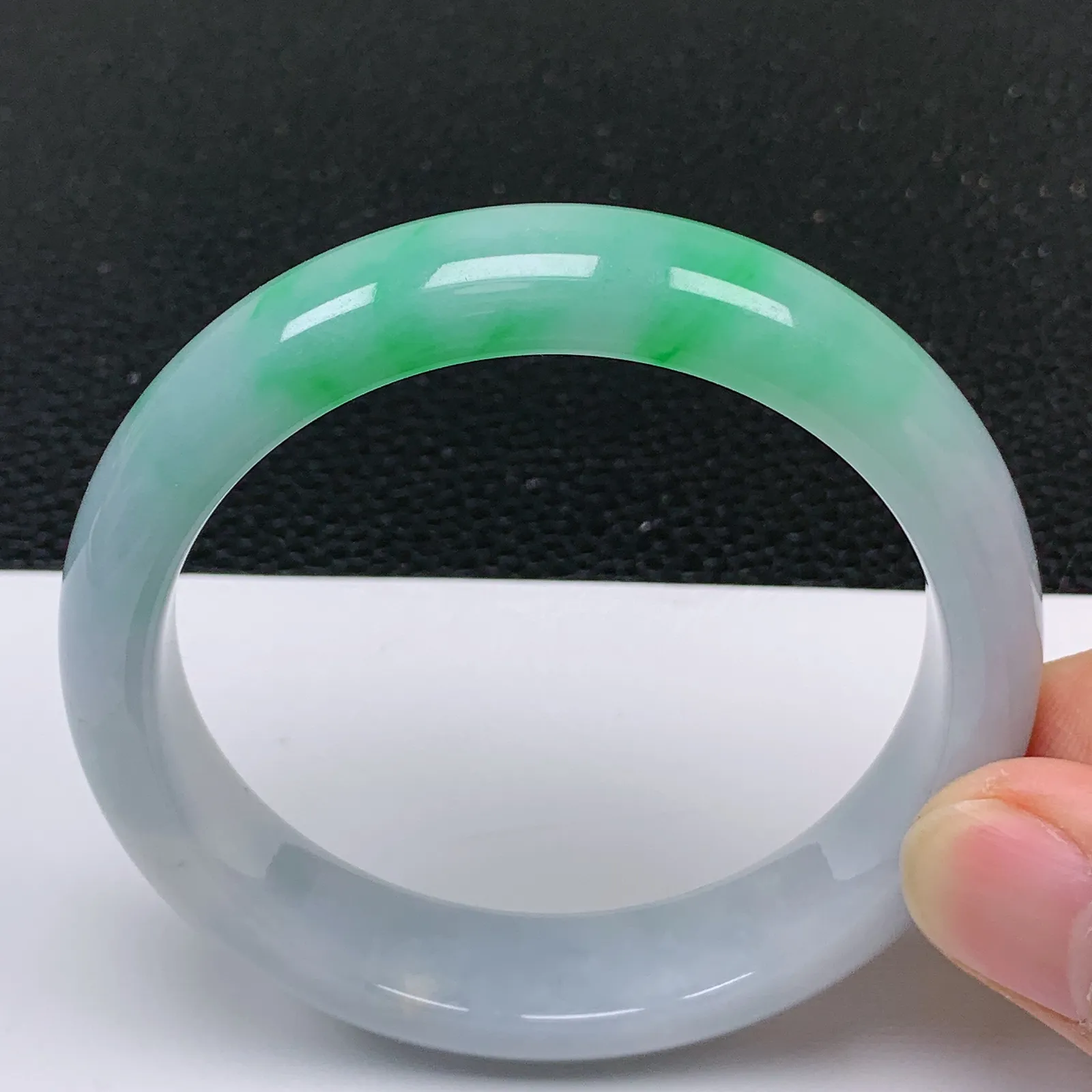 54圈口 天然翡翠A货老坑冰润春彩飘阳绿正圈手镯