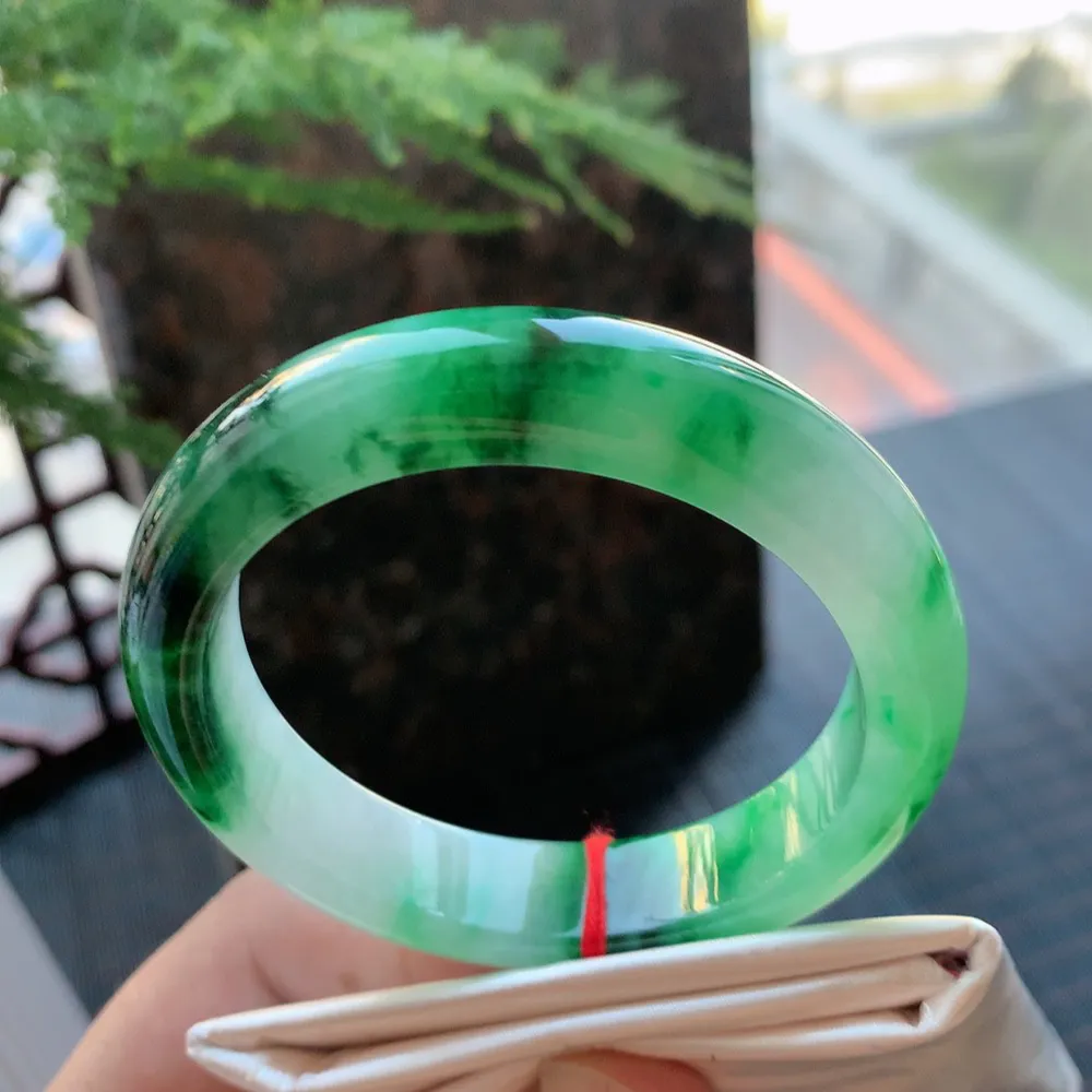 正圈冰绿花 无瑕 尺寸:54.1/12.9/8.5 色好