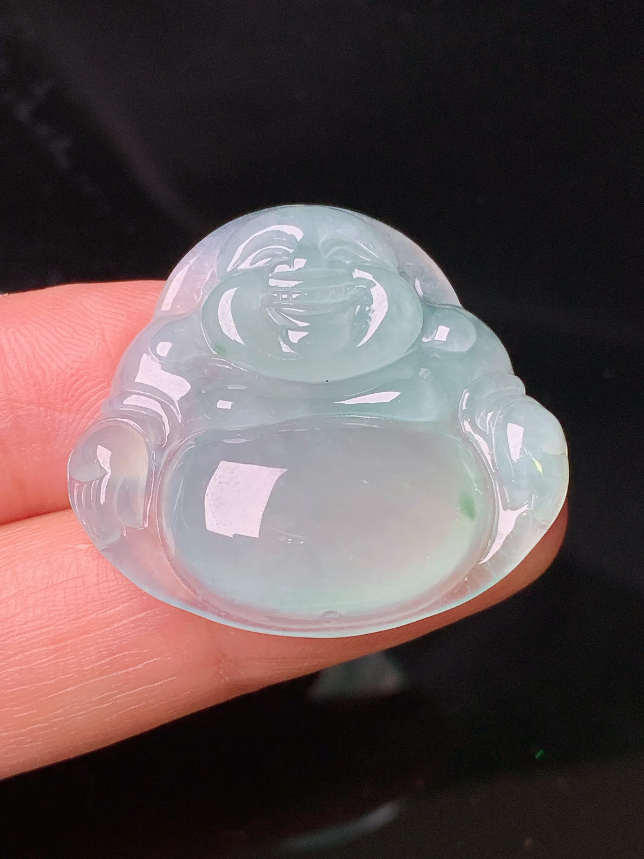 冰种晴绿佛公吊坠 玉质细腻 色泽艳丽清新 整体尺寸28.5*30.7*5.6