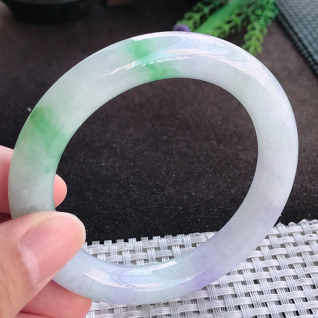 天然A货翡翠58/10.9/10.7老坑精美冰润春带彩圆条手镯玉手镯