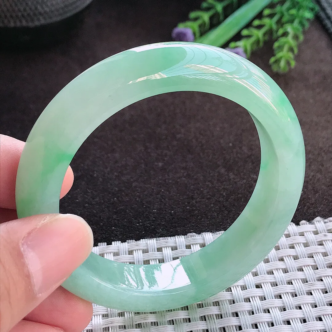 天然A货翡翠52.5/12.6/8.9老坑冰胶水灵冰晴绿手镯宽边玉手镯