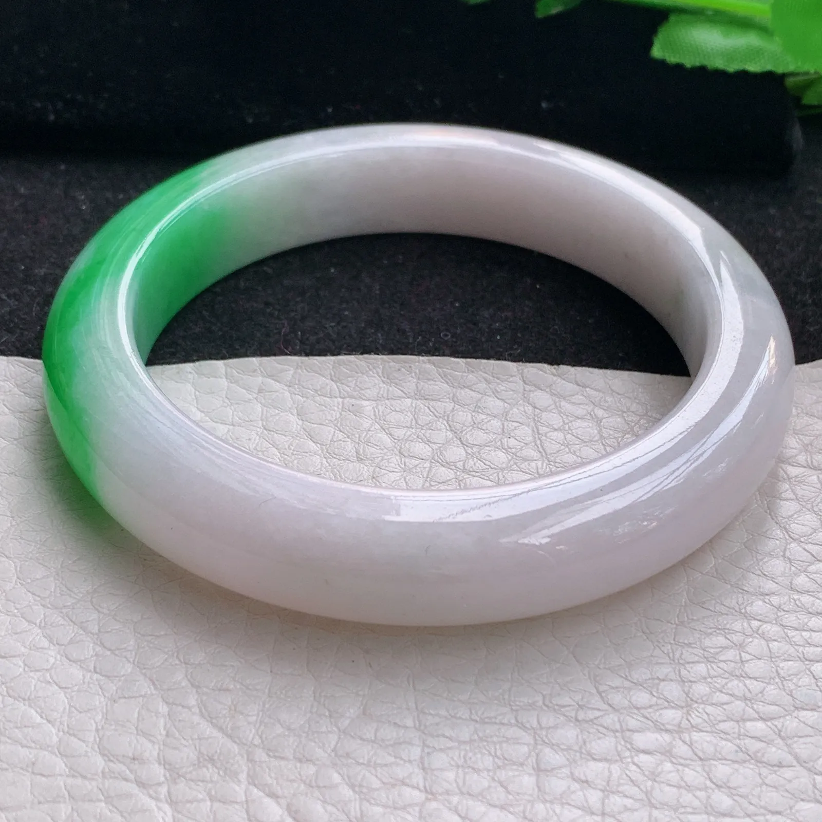 faa自然光59*12.7*9.7平安镯 缅甸翡翠a货玉手阳绿厚装宽边玉手环