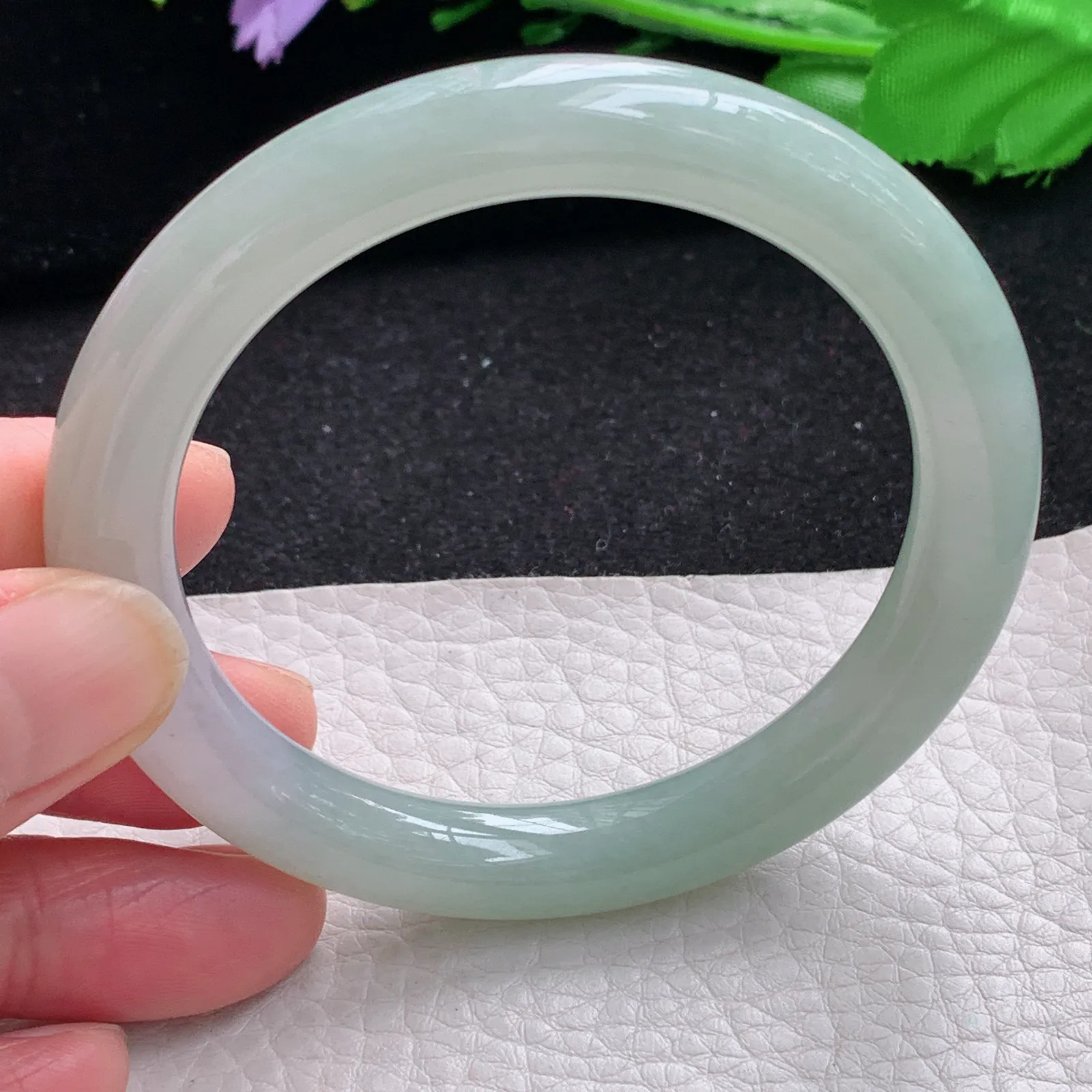 n自然光55.5*9.2叮当镯 缅甸翡翠a货玉手镯冰晴圆条美人镯